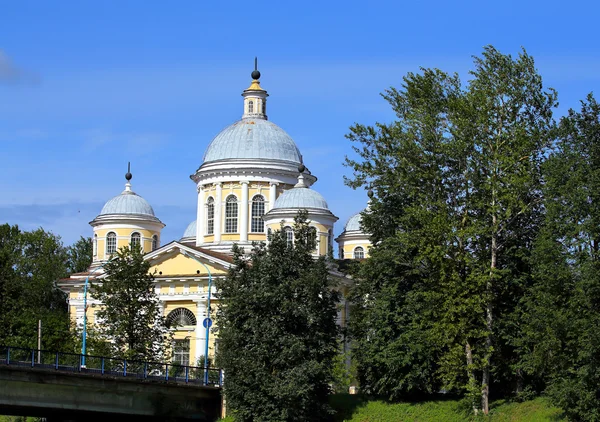 Cathedral complex in the small russian city of Torzhok — Stock Photo, Image