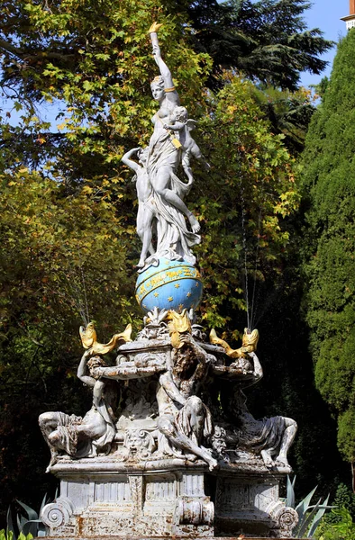 Gurzuf Crimea Październik Rzeźba Bogini Nocy Nyukta Alegoryczna Kompozycja Artystyczna — Zdjęcie stockowe