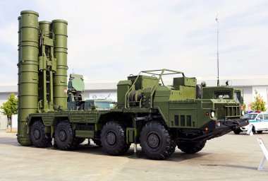 MOSCOW REGION - 25 Ağustos 2020 tarihinde Moskova Regio 'da düzenlenen Uluslararası Askeri-Teknik Forum' da Rus uzun menzilli ve orta menzilli uçaksavar füze sistemi