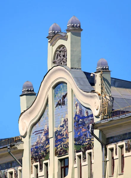 Eclectic Byggnad Med Retro Stucco Och Mosaiker Den Historiska Stadskärnan — Stockfoto