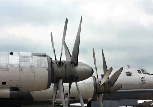 Bomber Tu-95 Bear, front part of the aircraft — Stock Photo, Image