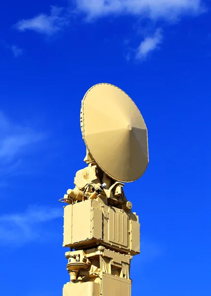 Radar antenna — Stock Photo, Image