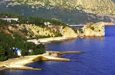 kayalık sahil şeridi