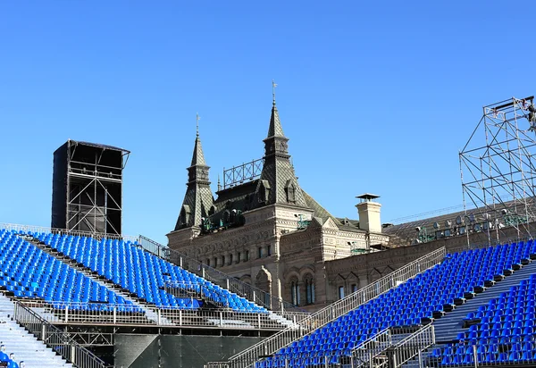 Tribuner för tittarna på torget — Stockfoto