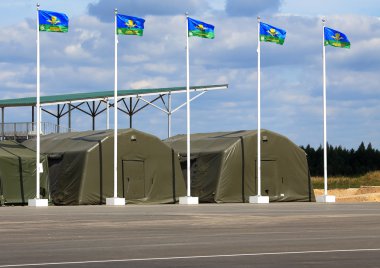 Tarama örgü askeri kamp