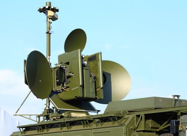 Elektronik bastırılması için radar anteni