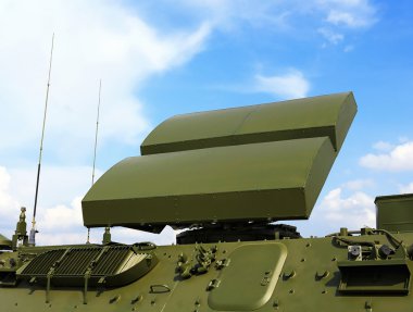 Hava savunma sisteminin radar anteni