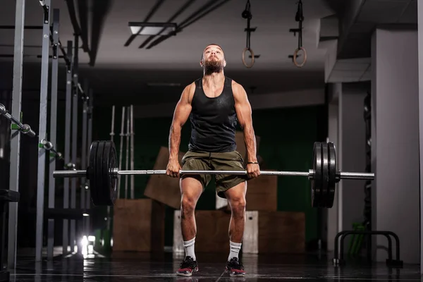Muscular Atleta Levantamiento Muy Pesado Barbell —  Fotos de Stock