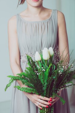 Nedime görüntü bir buket düğün çiçek ile kapatmak