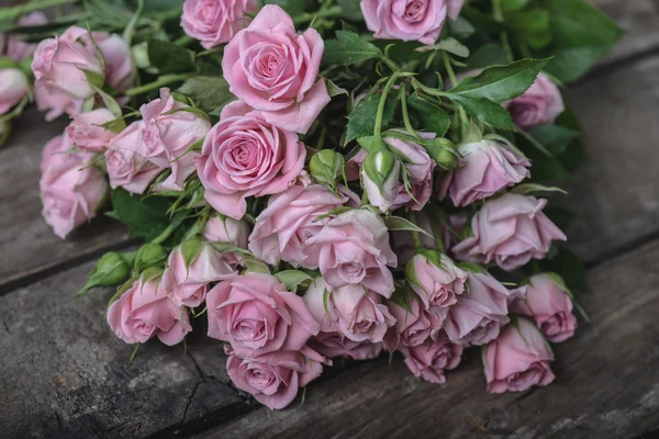 Close-up beeld van een boeket van roze rozen — Stockfoto