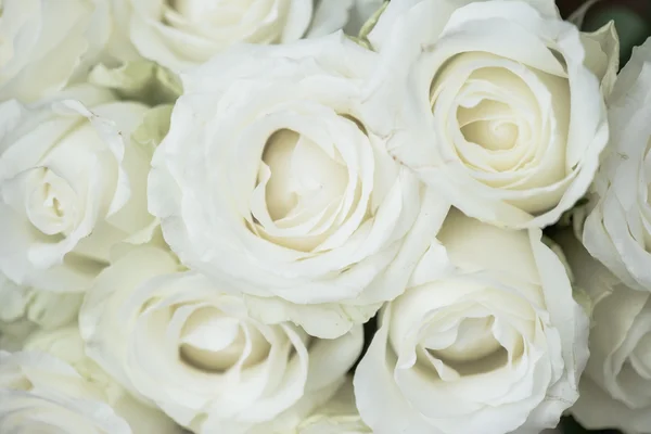 Weißer Blumenschmuck. Hochzeit florales Dekor. — Stockfoto