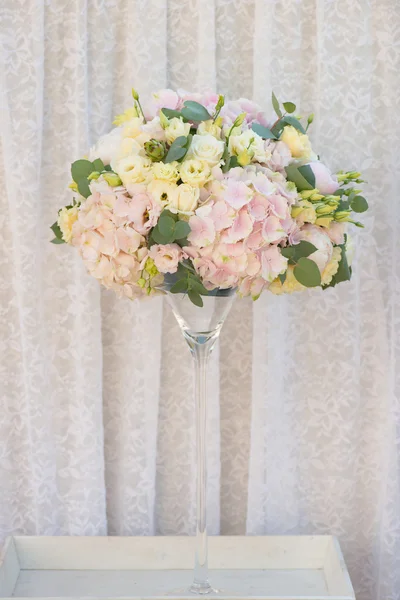 Bouquet of vintage wedding flowers. Hydrangea, Lisianthus, Eucalyptus, Rose, Peony. — Stock Photo, Image