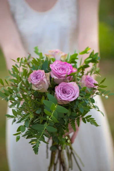 Brautstrauß, Hochzeitsblumen — Stockfoto