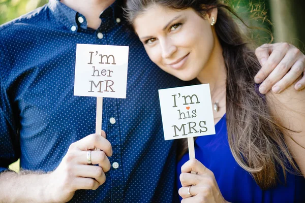 Young romantic couple — Stock Photo, Image