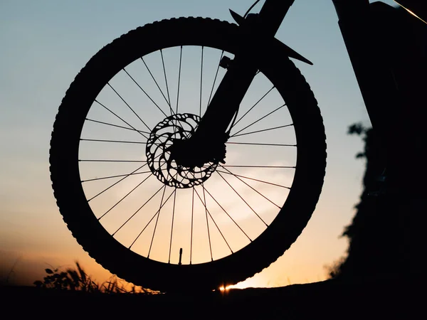 Silhouette Eines Fahrrads Oder Bikes Bei Sonnenuntergang — Stockfoto