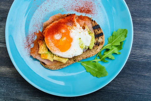 Fried Egg sandwich — Stock Photo, Image