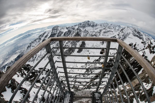 Punto panoramico sulla Montagna. Vista obiettivo Fisheye . — Foto Stock