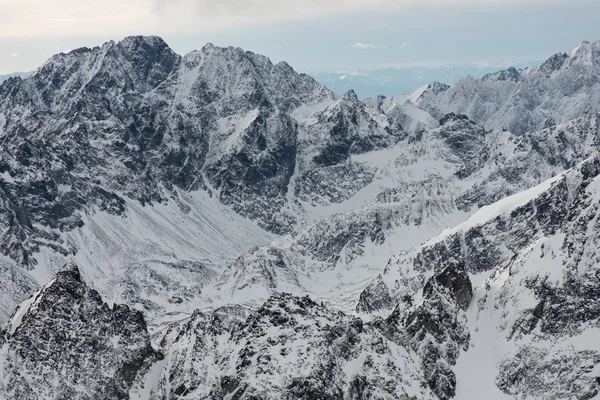 Winter mountain peaks — Stock Photo, Image