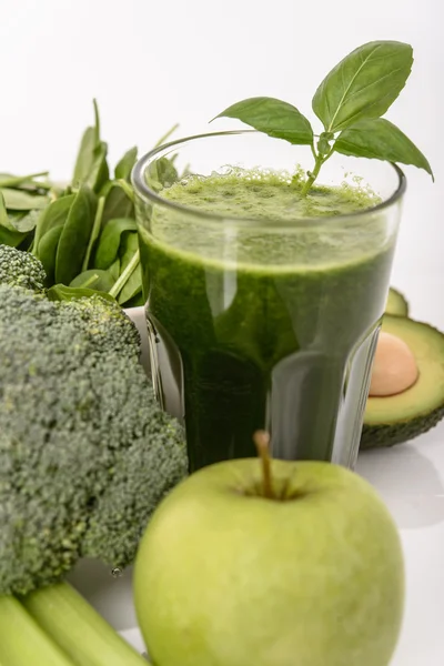 Smoothie saudável de verduras verdes — Fotografia de Stock