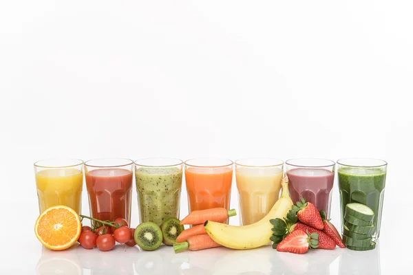 Smoothie aux fruits mélangés sain — Photo