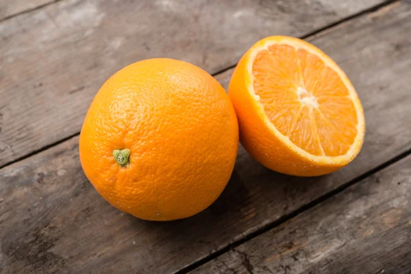 Fresh, juicy orange — Stockfoto