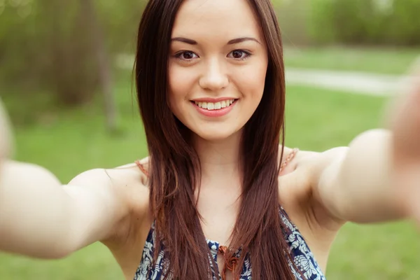 Selfie, Menina bonita tirou fotos de si mesma, instagram — Fotografia de Stock