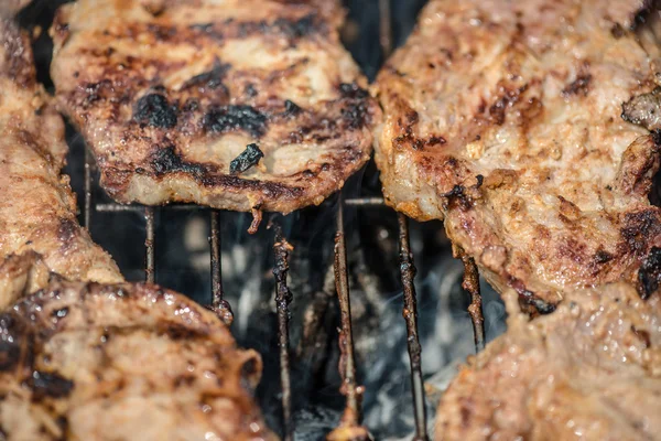 Fleisch vom Grill — Stockfoto