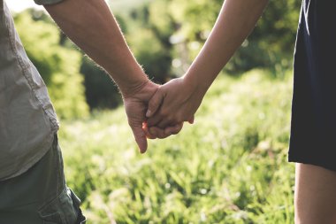 el ele tutuşarak, kavram seviyorum