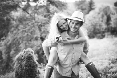 nişan günü mutlu sevgi dolu Çift