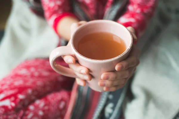 Young woman relaxing in bed — Stock Photo, Image