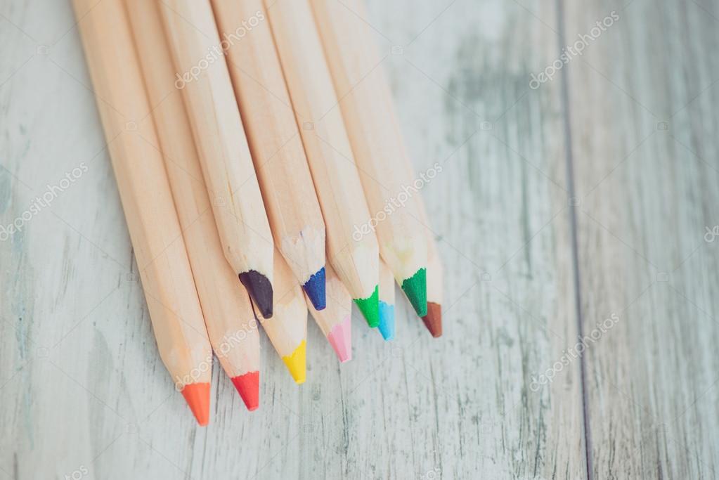 Ассортимент цветных карандашей / Цветные карандаши для рисования ...