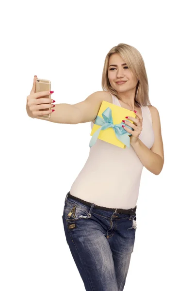 Šťastná dívka s mobil — Stock fotografie