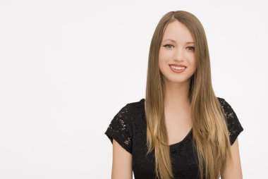 Mutlu genç kadın izole