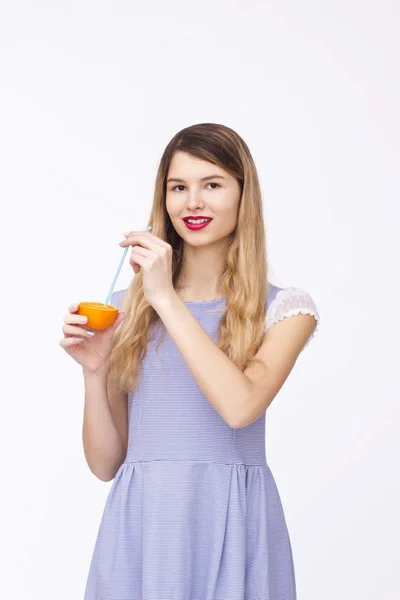 Mulher feliz com fruta — Fotografia de Stock