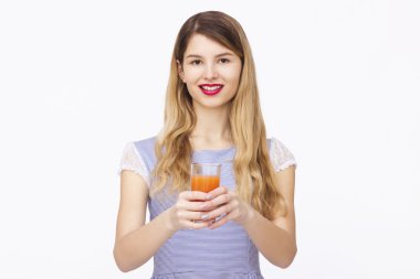 Meyve ile mutlu kadın