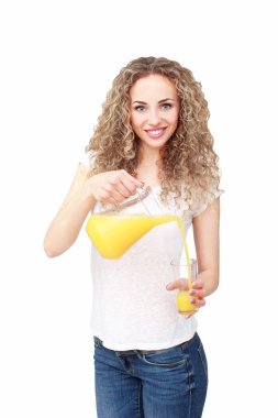 meyve suyu ile mutlu kadın