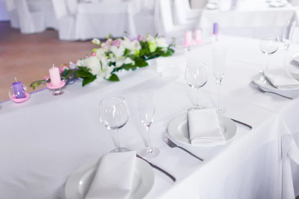 Tables decorated with flowers — Stock Photo, Image