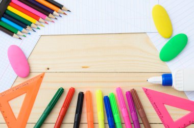 okul ve ofis malzemeleri çerçeve