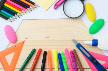 okul ve ofis malzemeleri çerçeve