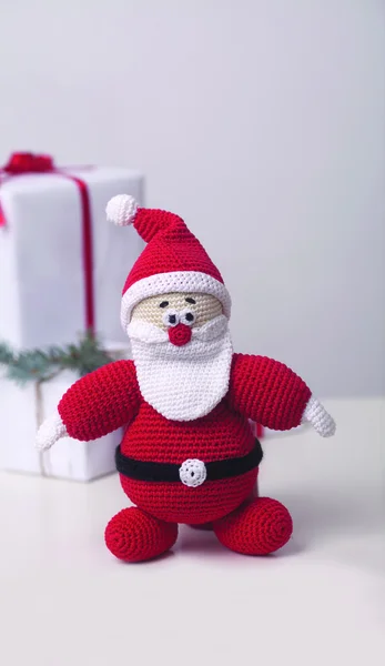 Gestrickte Weihnachtsmann-Dekoration — Stockfoto