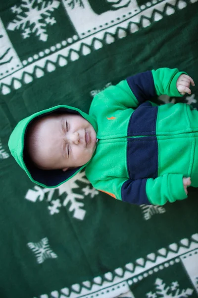 Niedliches kleines Baby schläft — Stockfoto