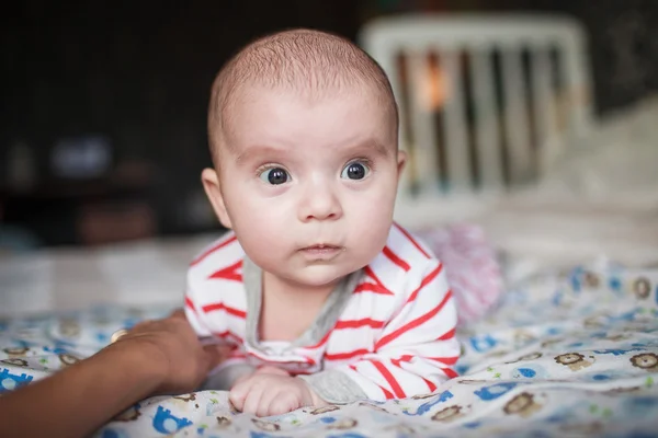 Söt liten bebis — Stockfoto