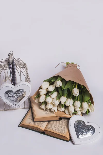 Aftelkalender voor Valentijnsdag tulpen — Stockfoto