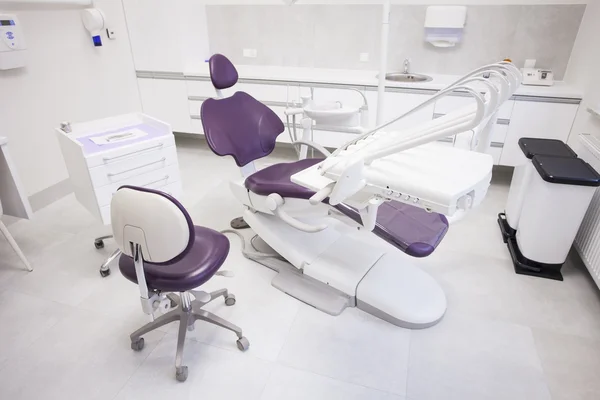 Modern dental practice. — Stock Photo, Image