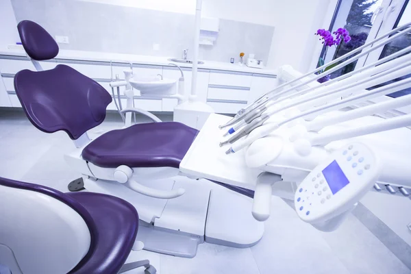 Modern dental practice. — Stock Photo, Image