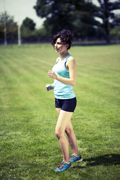 Two pretty girls jogging in the morning — Stock Photo, Image