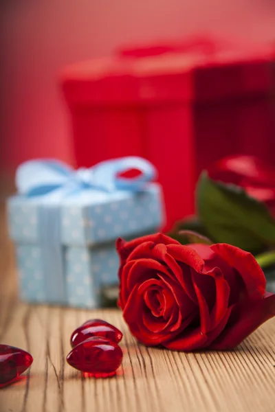 Valentine's Day, the day of lovers! Gifts and passionate red — Stock Photo, Image