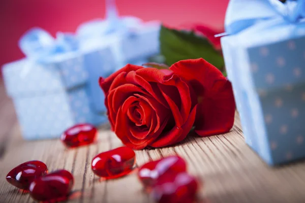 Valentine's Day, the day of lovers! Gifts and passionate red — Stock Photo, Image