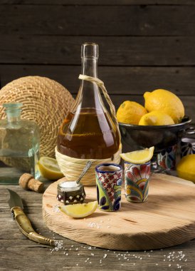 Tekila bir limon ve tuz 