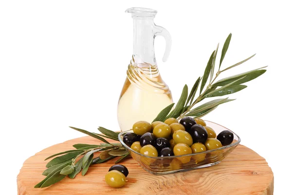 Olive oil, green and black olives isolated on a white background — Stock Photo, Image